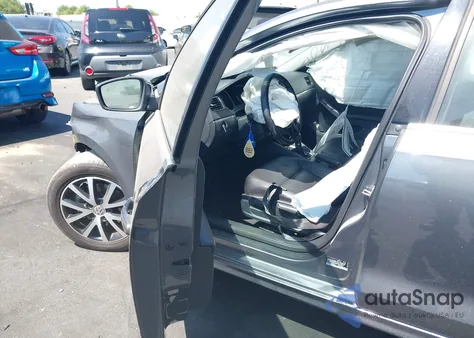 2017 Volkswagen Jetta 1.4T Se from USA, damaged, VIN 3VWDB7AJ7HM355636